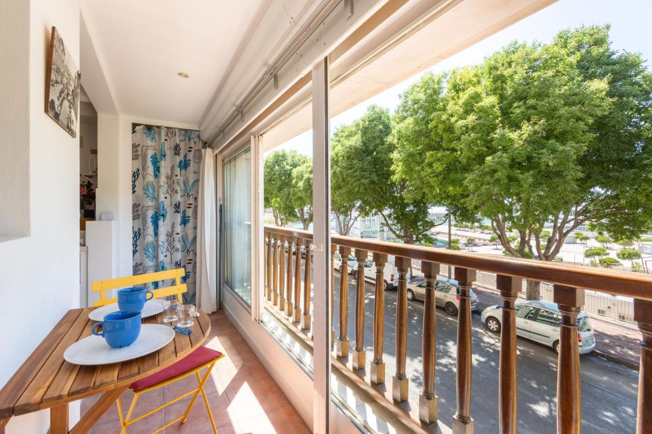 Cabine 56 - Comme Une Cabine De Bateau A L'Entree Du Port Marseilles Exterior foto